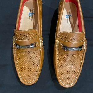 Steve Harvey Big Kid Loafer Size 4